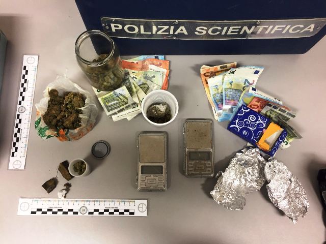 Operazione Antidroga: Sequestro Di Stupefacenti Della Polizia - Gonews.it