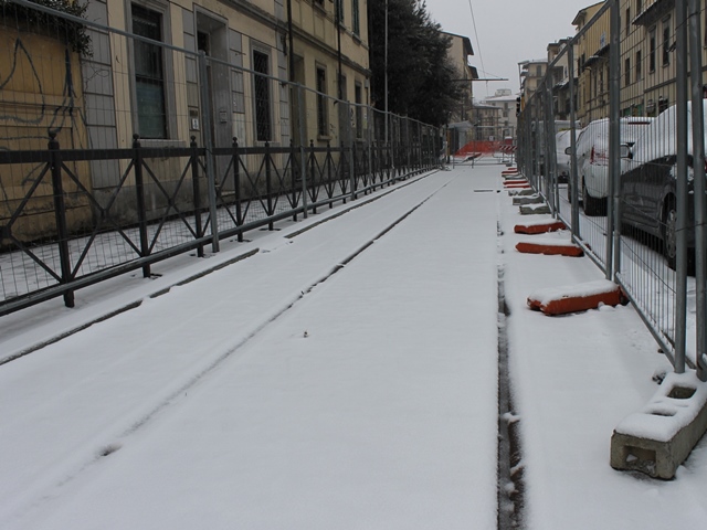 neve_binari_tramvia_firenze_vittorio_emanuele