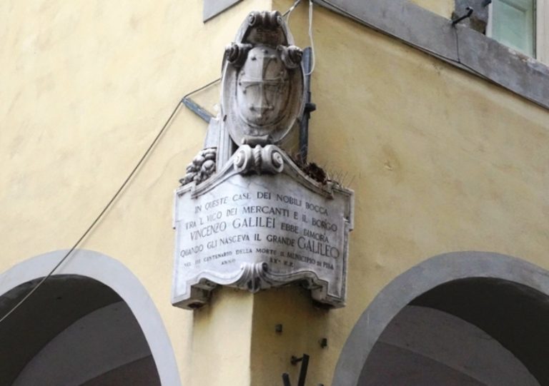 Giornata Galileiana lapide in Borgo Stretto