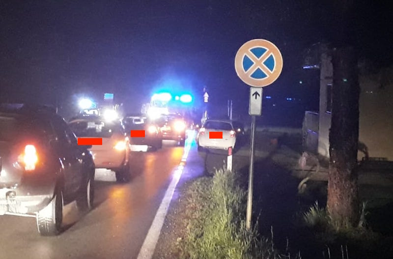 auto_incidente_via_livornese_staffoli_2019_04_14_