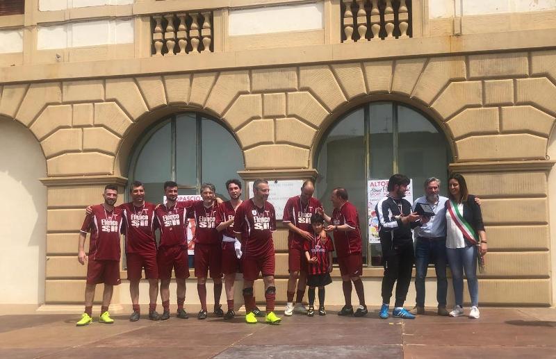 Campioni Triangolare Calcio_commercianti