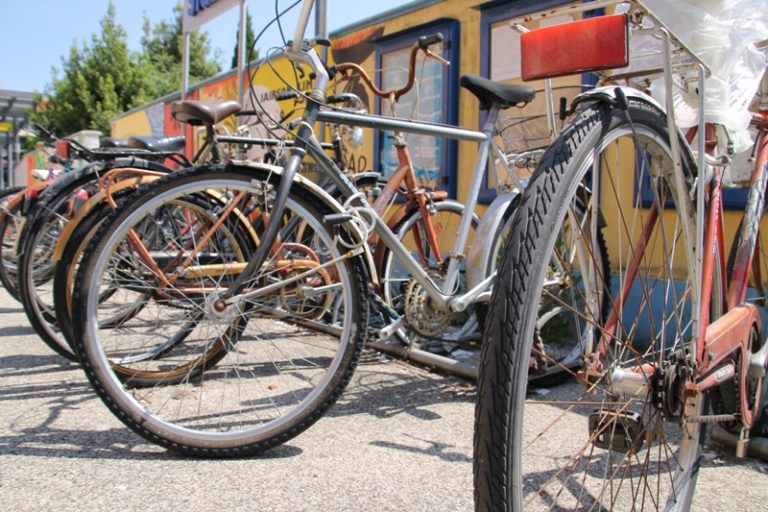 ladro di biciclette 2 anni di carcere