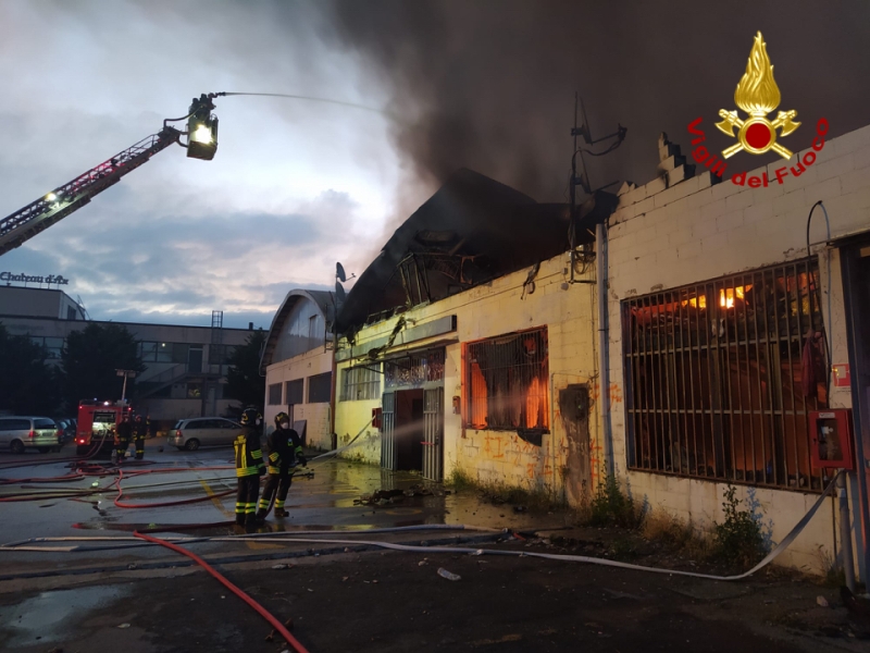 incendio_capannone_firenze_osmannoro_2020_06_18___2