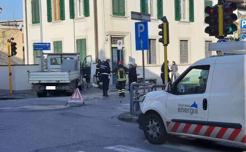 incidente_via_amendola_xx_settembre_empoli_2020_11_09__5