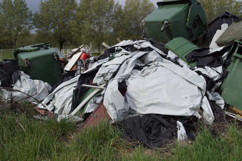 discarica abusiva provincia prato (11)