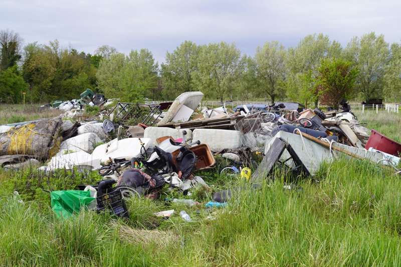 discarica abusiva provincia prato (4)