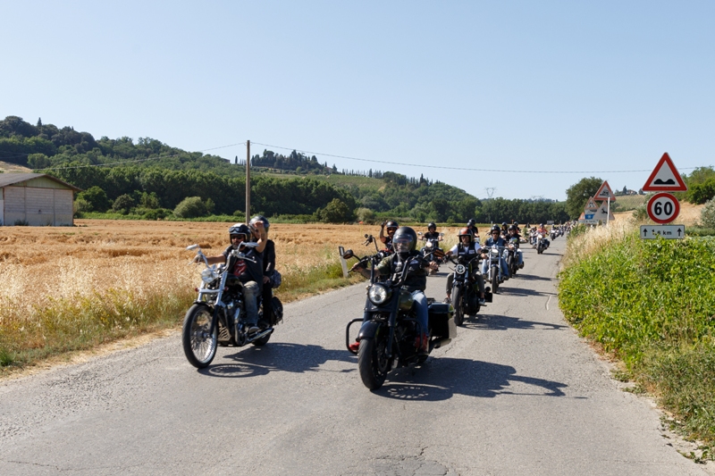 motoraduno_scimmi_montaione_8