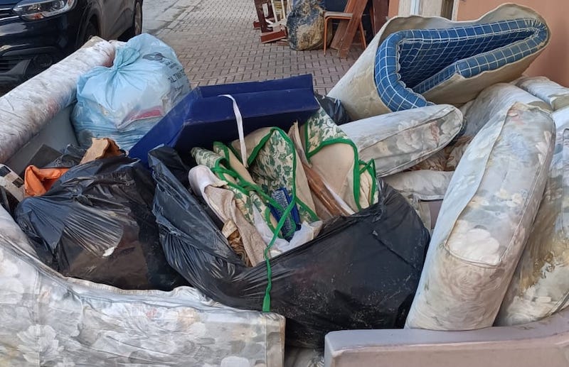 alluvione toscana stabbia cerreto guidi danni pulizia2