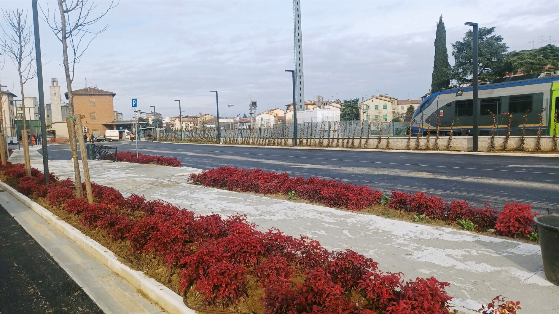 Nuovo parcheggio in centro torna fruibile l area di sosta accanto