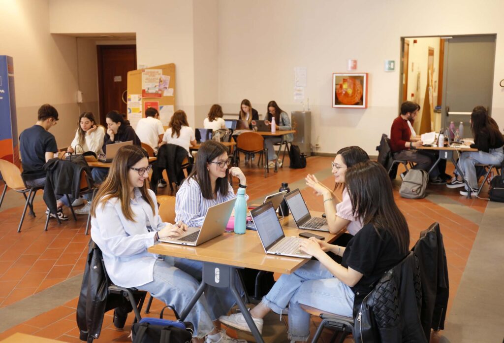 Bandi per l’accesso a corsi dell’Università di Siena: tutte le informazioni