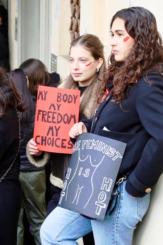 manifestazione_studenti_25_novembre_2024_verticale